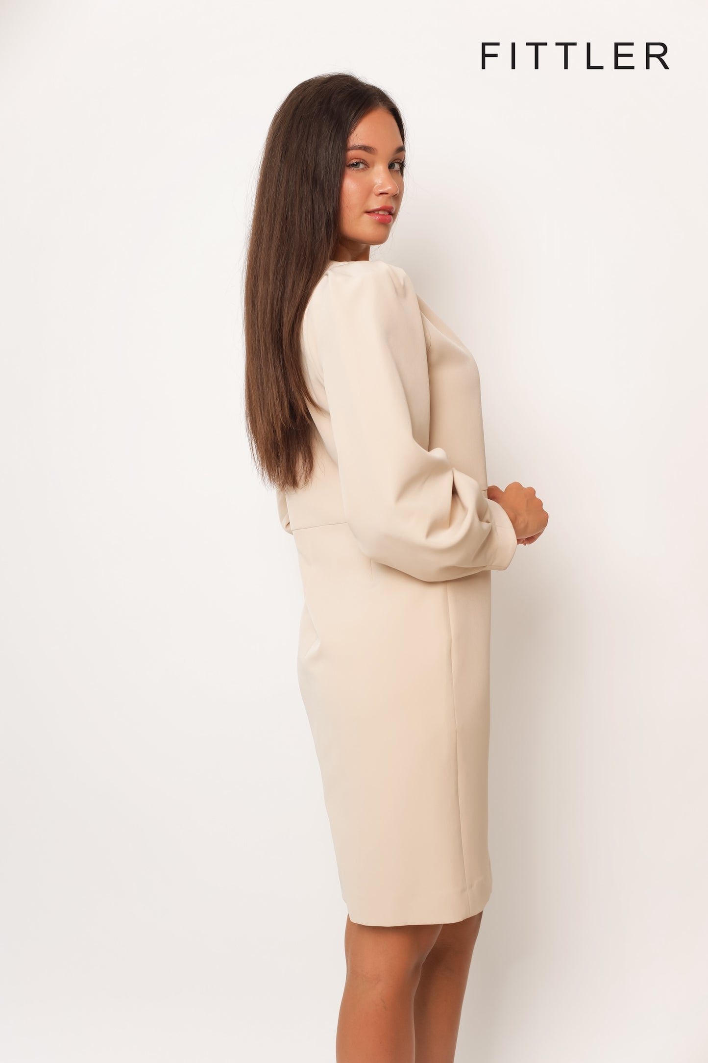 FITTLER 1 Hosszú ujjú elegáns ruha beige