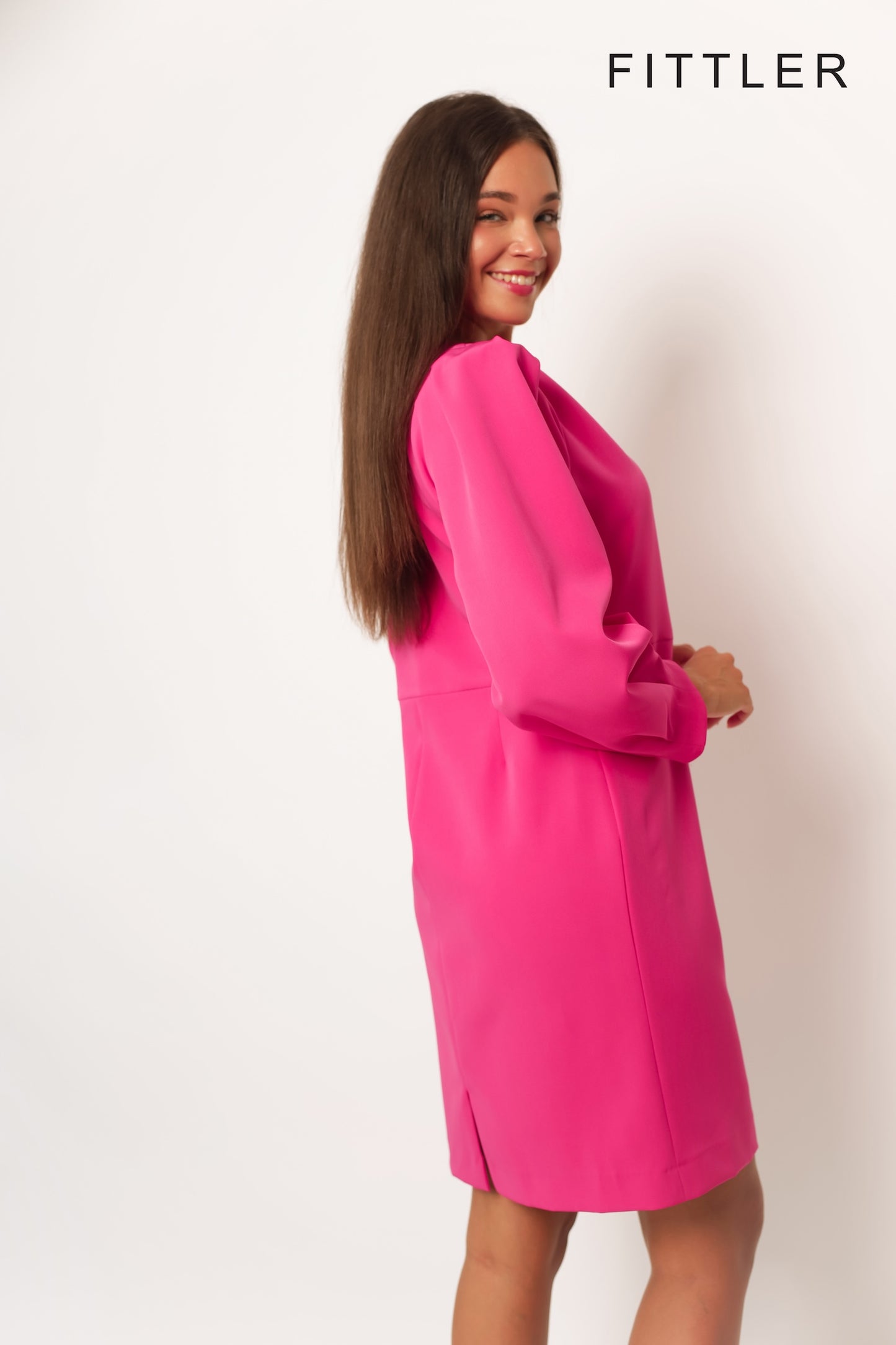 FITTLER 1 Hosszú ujjú elegáns ruha magenta